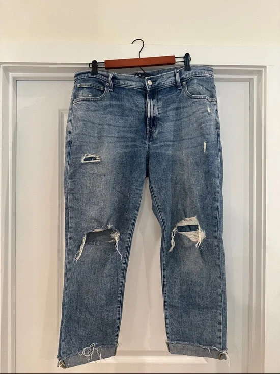 GAP Women Straight Leg Distressed Blue Jeans - Picture 1 of 1